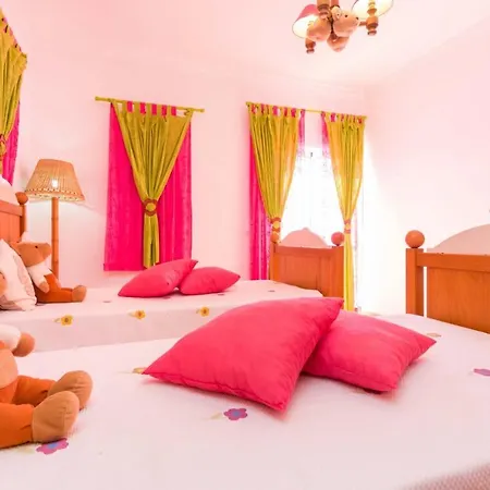 Sunflower By Seewest Villa